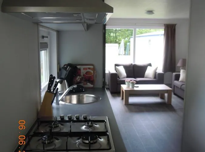 Chalet Watersportcamping De Hoge Waard