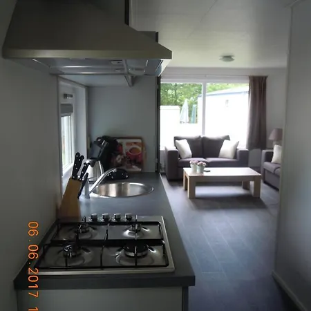 Шале Watersportcamping De Hoge Waard