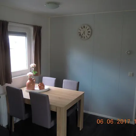 Watersportcamping De Hoge Waard * Andel